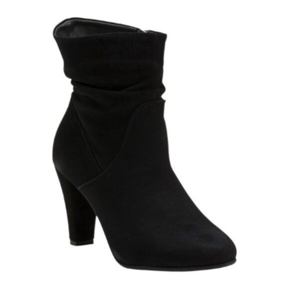 ERIC MICHAEL Made In Portugal Suede Andes Heeled Booties - Picture 1 of 3